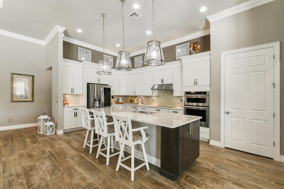 For Sale: $1,375,000 (4 beds, 3 baths, 3089 Square Feet)