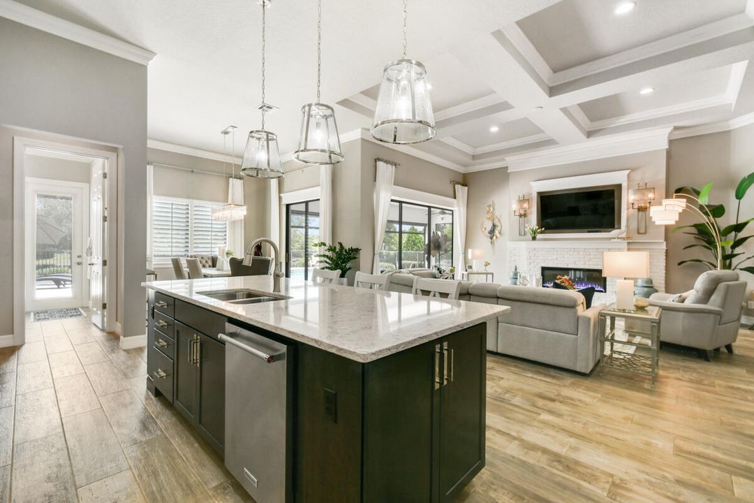 For Sale: $1,375,000 (4 beds, 3 baths, 3089 Square Feet)