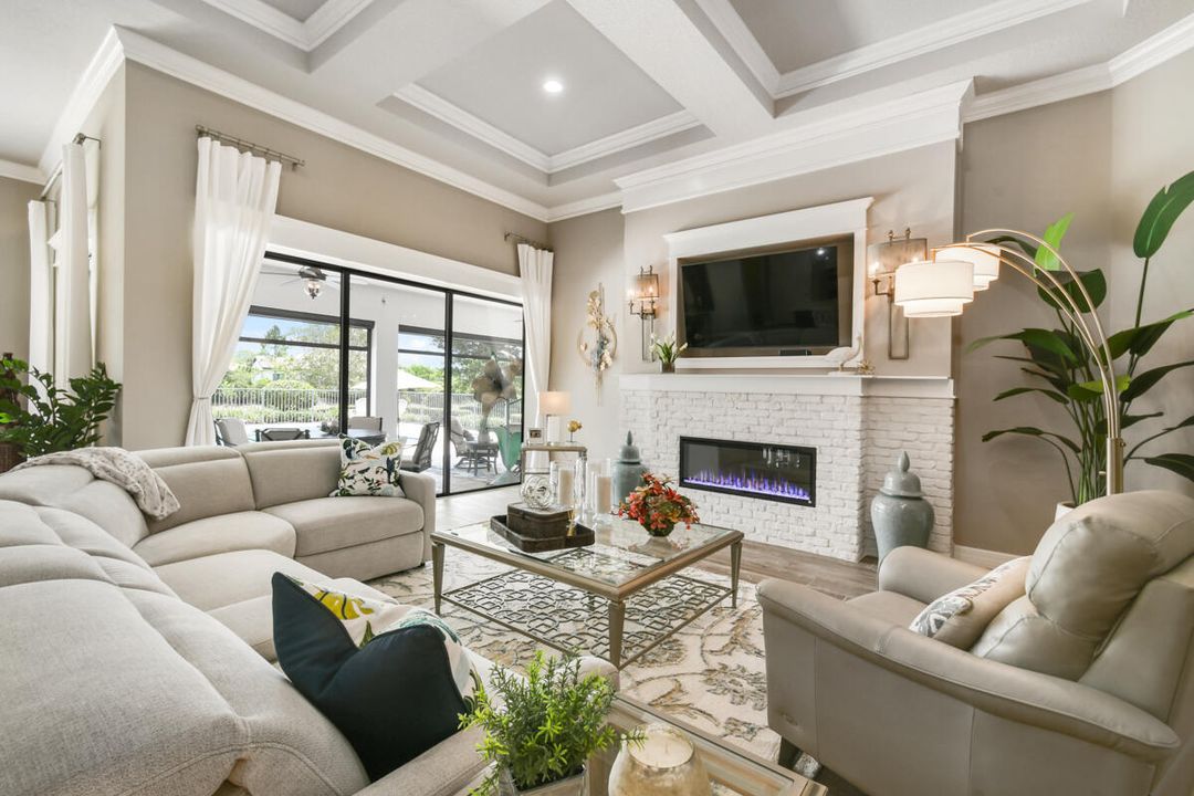 For Sale: $1,375,000 (4 beds, 3 baths, 3089 Square Feet)