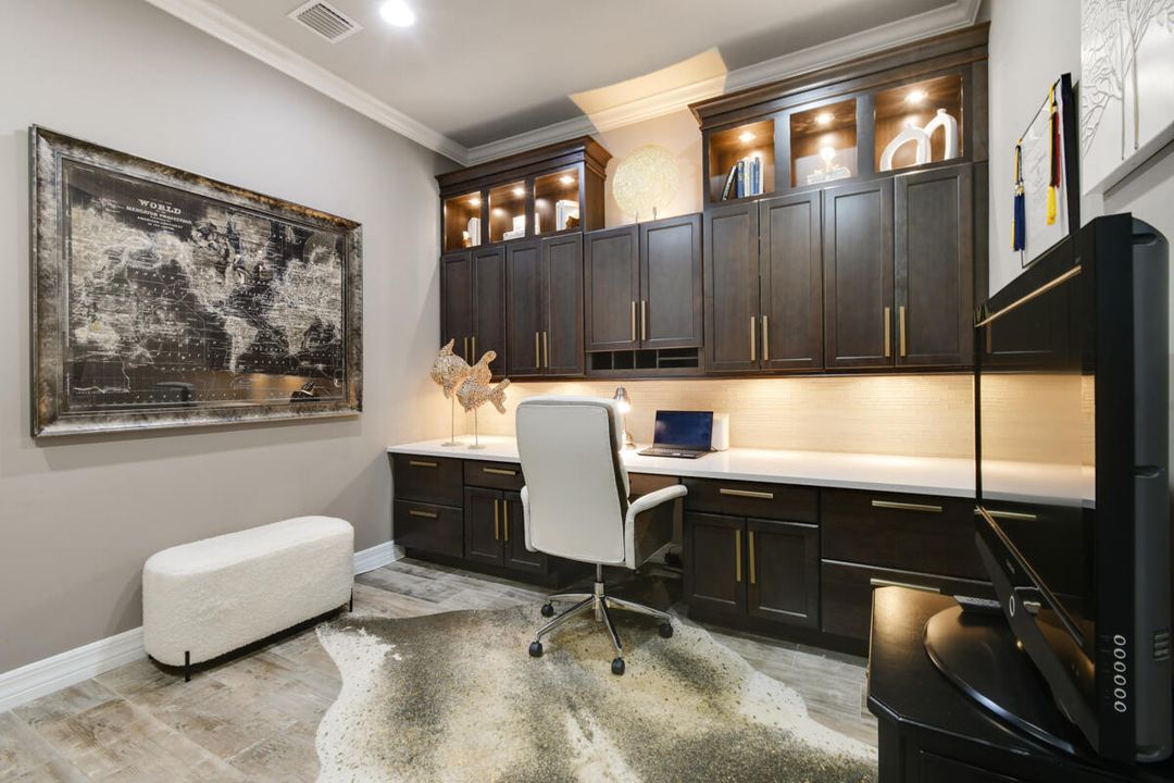 For Sale: $1,375,000 (4 beds, 3 baths, 3089 Square Feet)