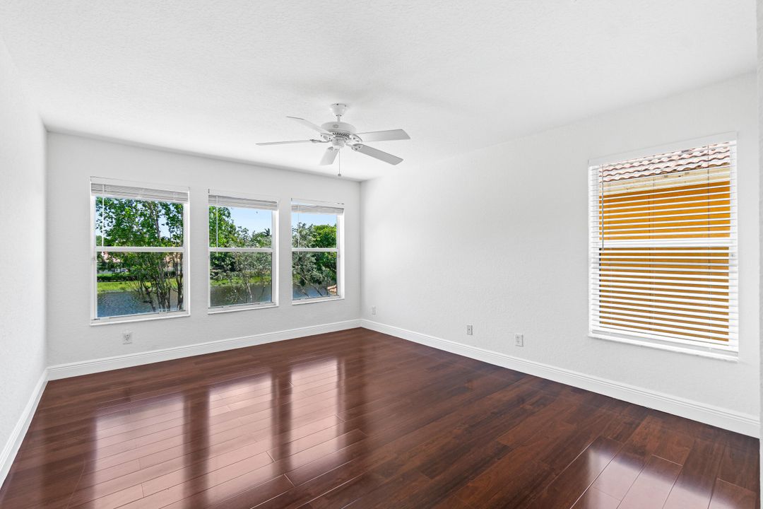 На продажу: $585,000 (4 спален, 3 ванн, 2208 Квадратных фут)