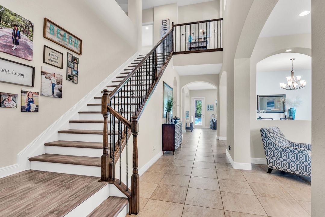 Activo con contrato: $1,199,000 (5 camas, 4 baños, 4343 Pies cuadrados)