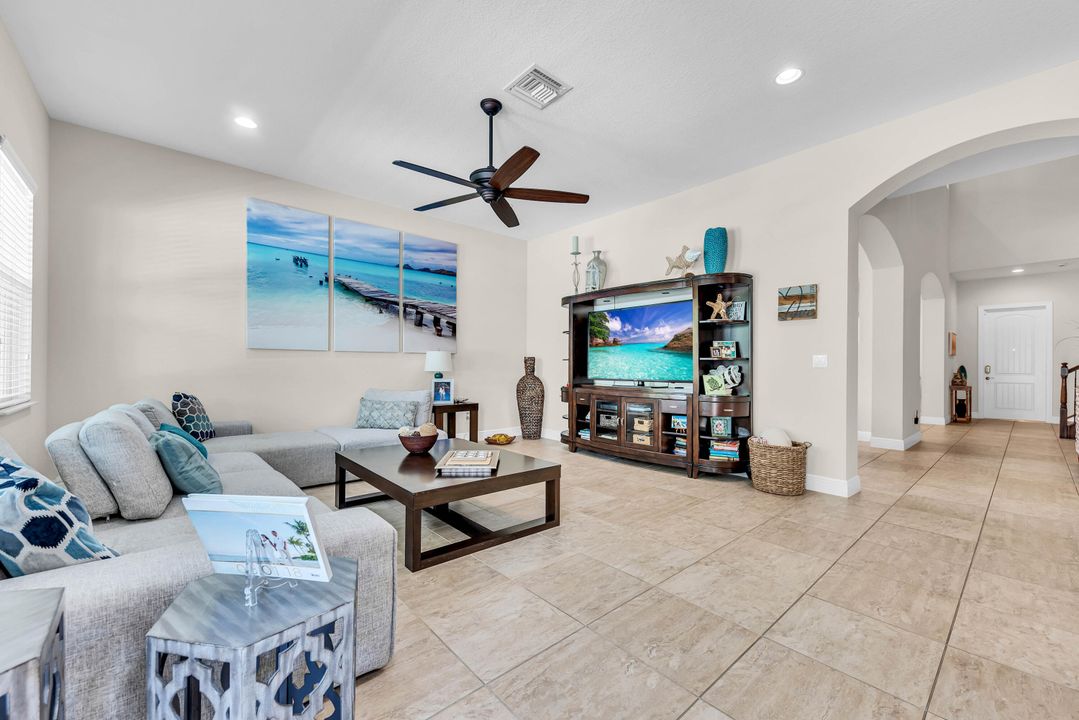 Activo con contrato: $1,199,000 (5 camas, 4 baños, 4343 Pies cuadrados)