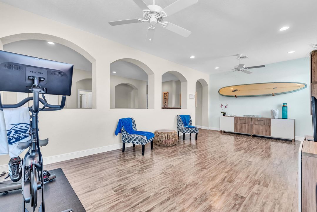 Activo con contrato: $1,199,000 (5 camas, 4 baños, 4343 Pies cuadrados)