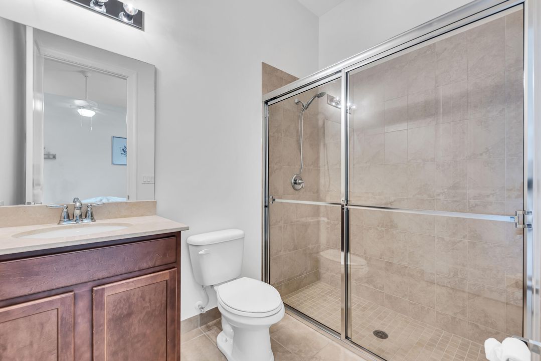 Activo con contrato: $1,199,000 (5 camas, 4 baños, 4343 Pies cuadrados)