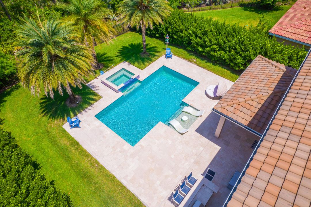 Activo con contrato: $1,199,000 (5 camas, 4 baños, 4343 Pies cuadrados)