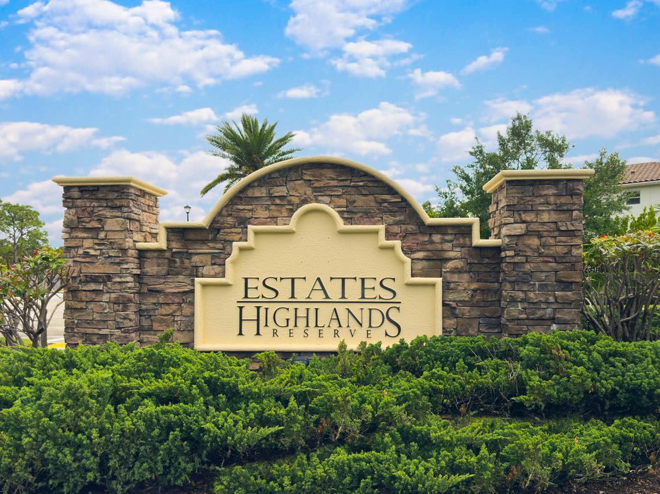 Activo con contrato: $1,199,000 (5 camas, 4 baños, 4343 Pies cuadrados)