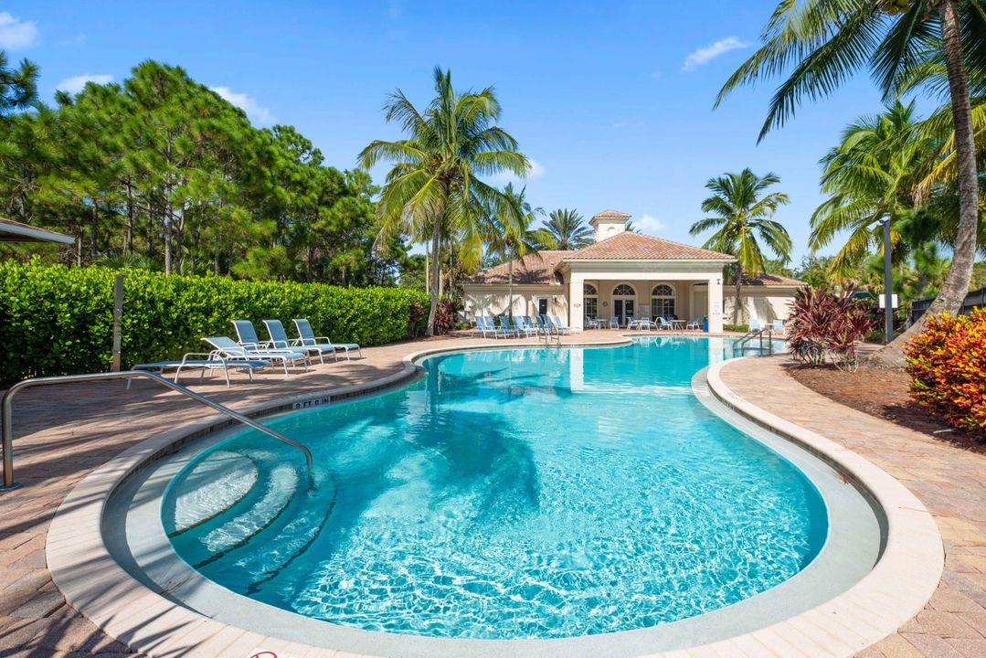 Activo con contrato: $1,199,000 (5 camas, 4 baños, 4343 Pies cuadrados)