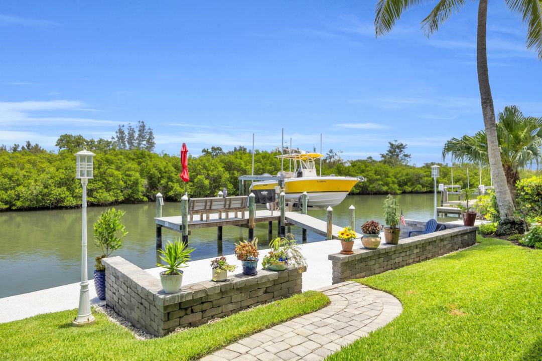 For Sale: $1,375,000 (4 beds, 3 baths, 2239 Square Feet)