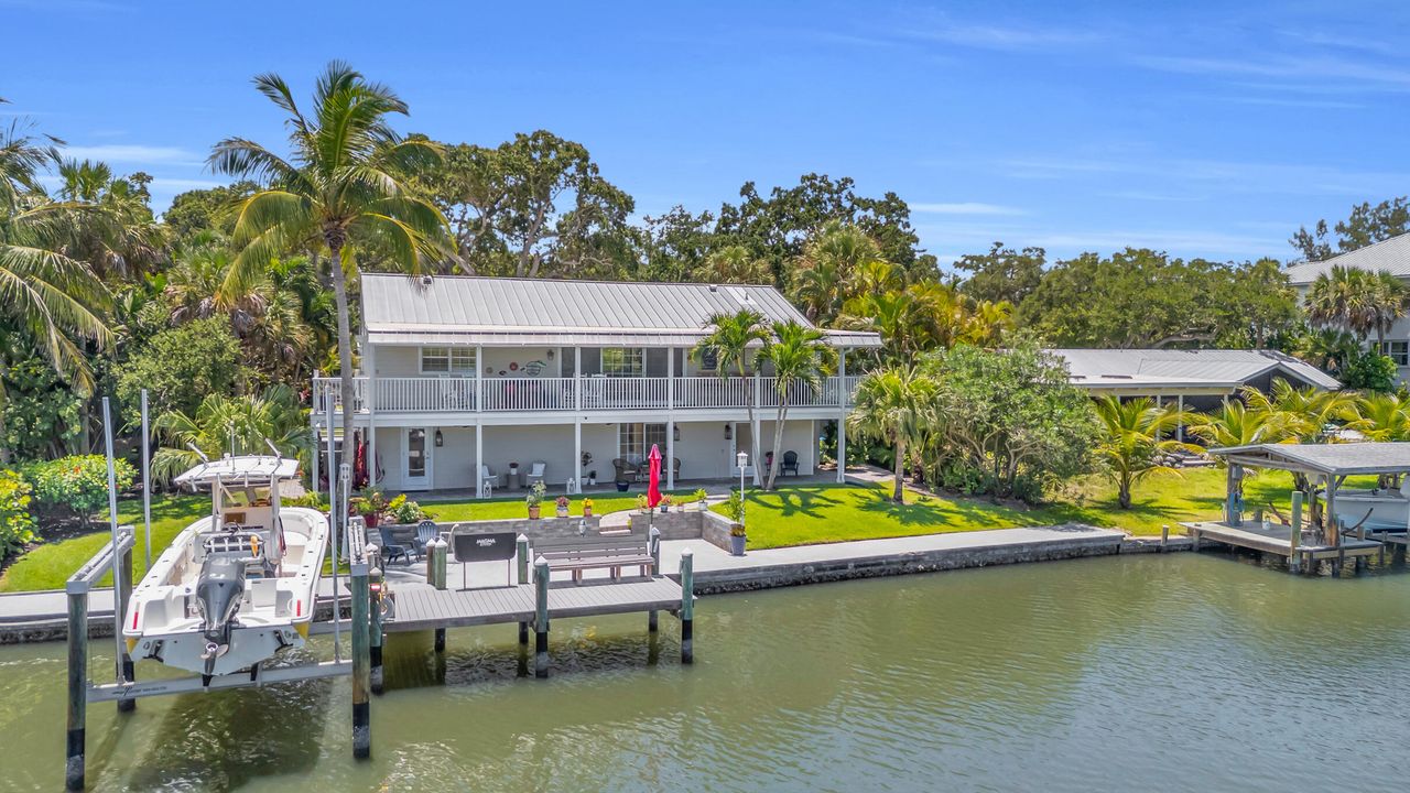 For Sale: $1,375,000 (4 beds, 3 baths, 2239 Square Feet)