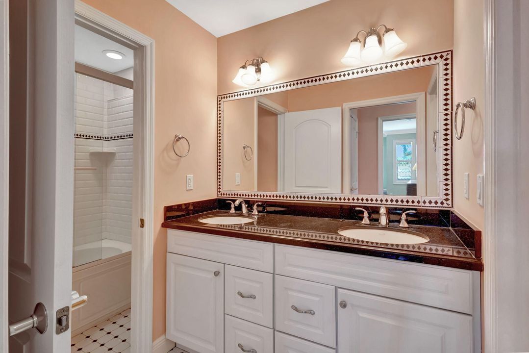 For Sale: $3,199,000 (5 beds, 3 baths, 4530 Square Feet)