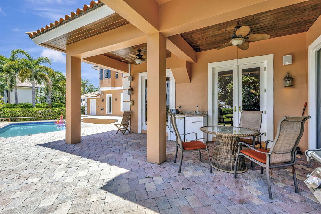 For Sale: $3,199,000 (5 beds, 3 baths, 4530 Square Feet)