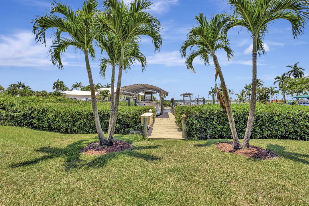 For Sale: $3,199,000 (5 beds, 3 baths, 4530 Square Feet)