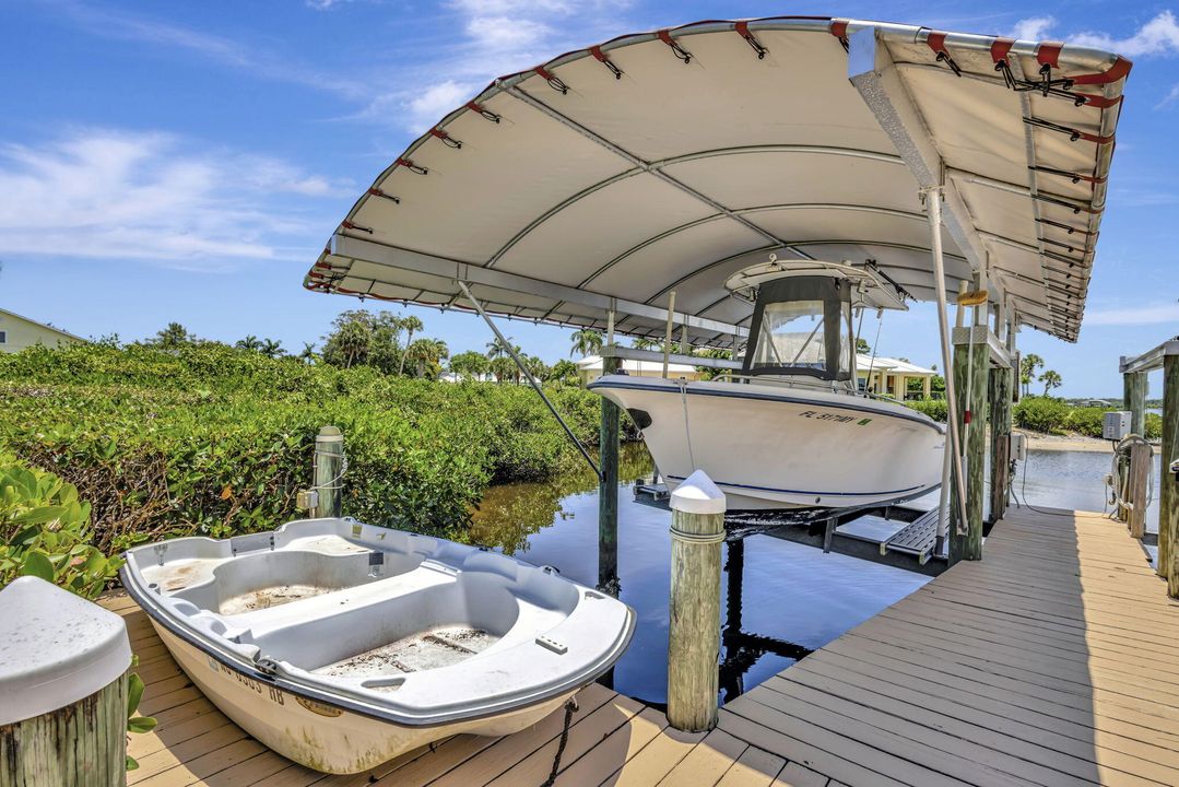 For Sale: $3,199,000 (5 beds, 3 baths, 4530 Square Feet)