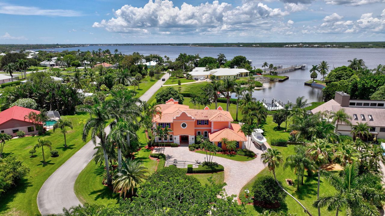 For Sale: $3,199,000 (5 beds, 3 baths, 4530 Square Feet)