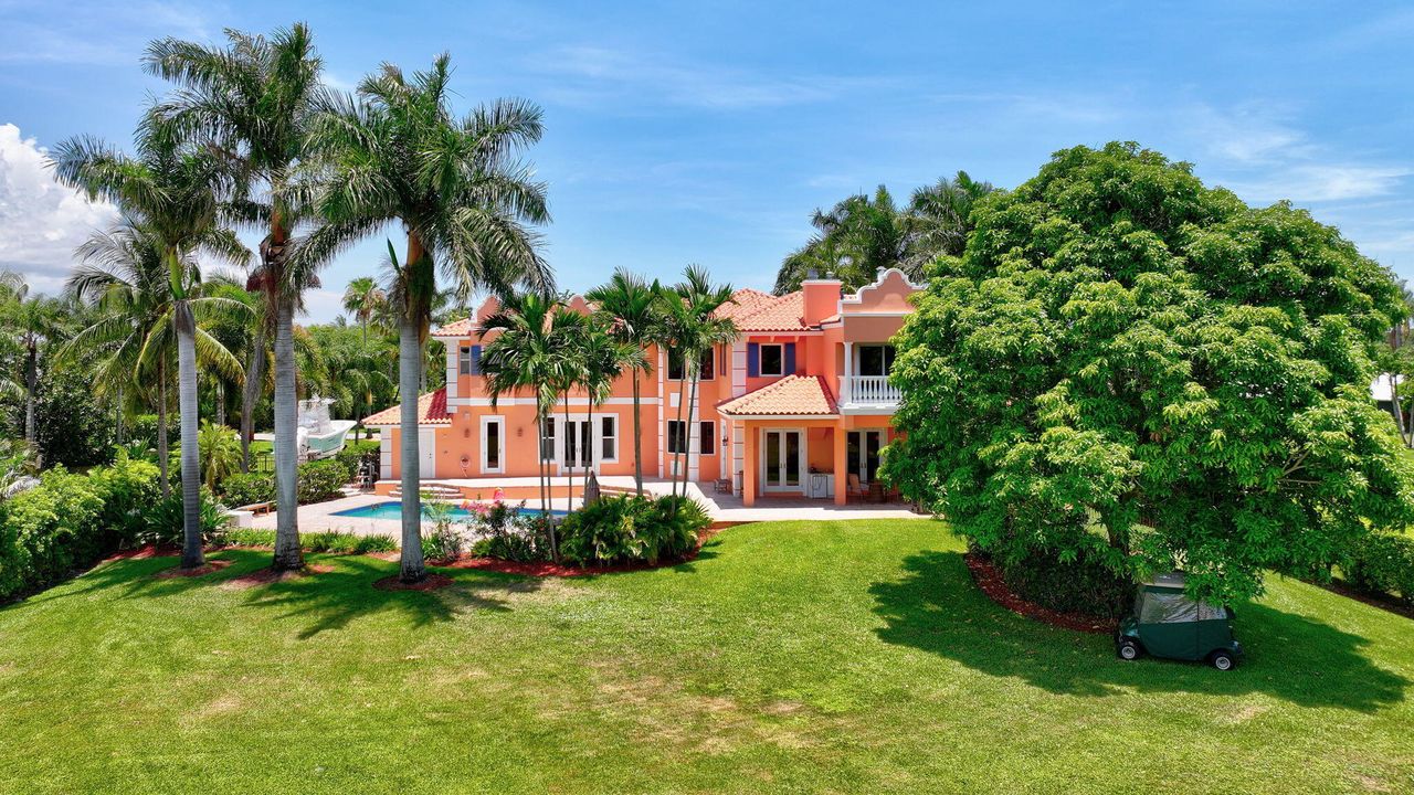 For Sale: $3,199,000 (5 beds, 3 baths, 4530 Square Feet)