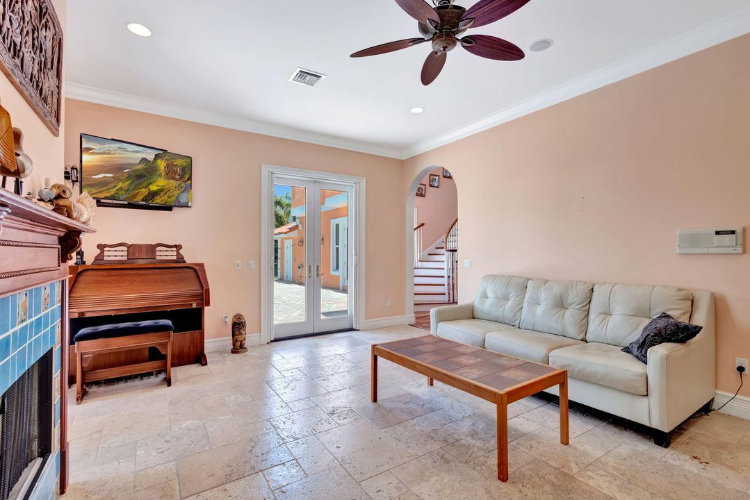 For Sale: $3,199,000 (5 beds, 3 baths, 4530 Square Feet)