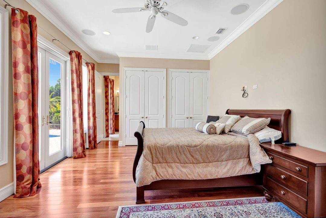 For Sale: $3,199,000 (5 beds, 3 baths, 4530 Square Feet)