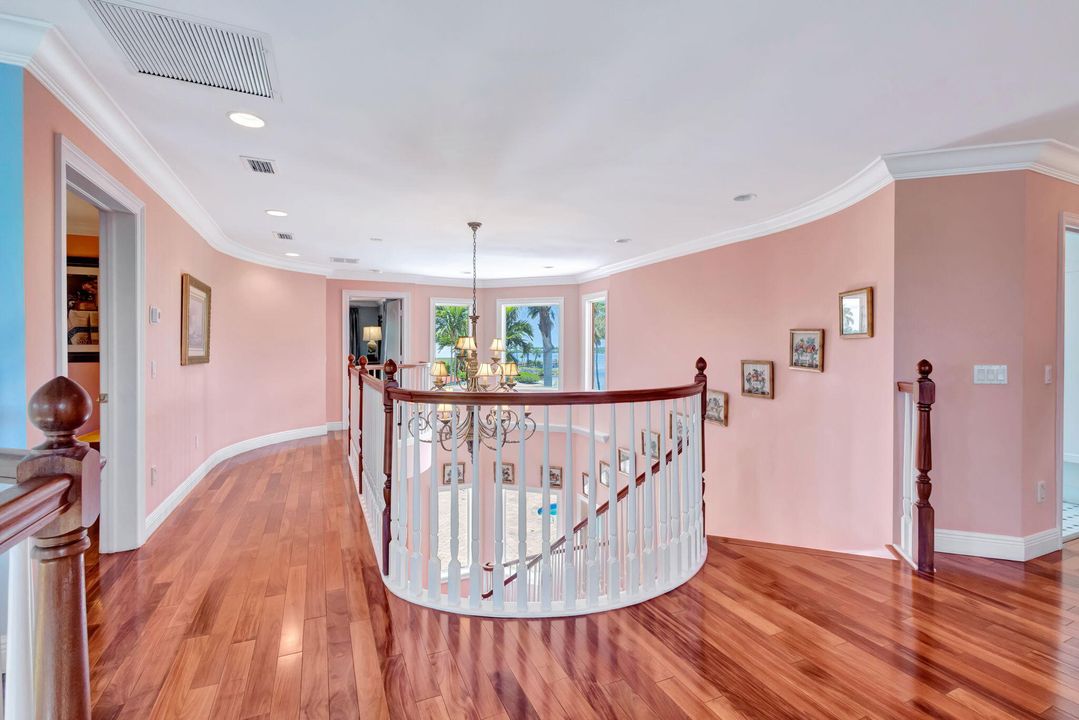 For Sale: $3,199,000 (5 beds, 3 baths, 4530 Square Feet)