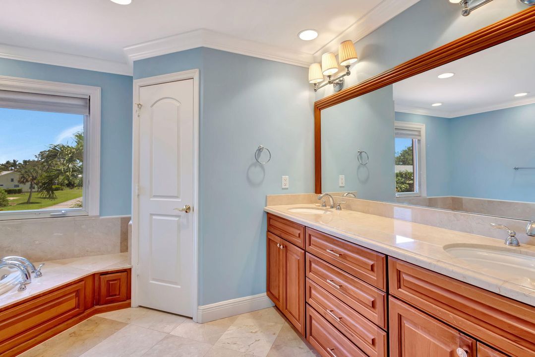 For Sale: $3,199,000 (5 beds, 3 baths, 4530 Square Feet)