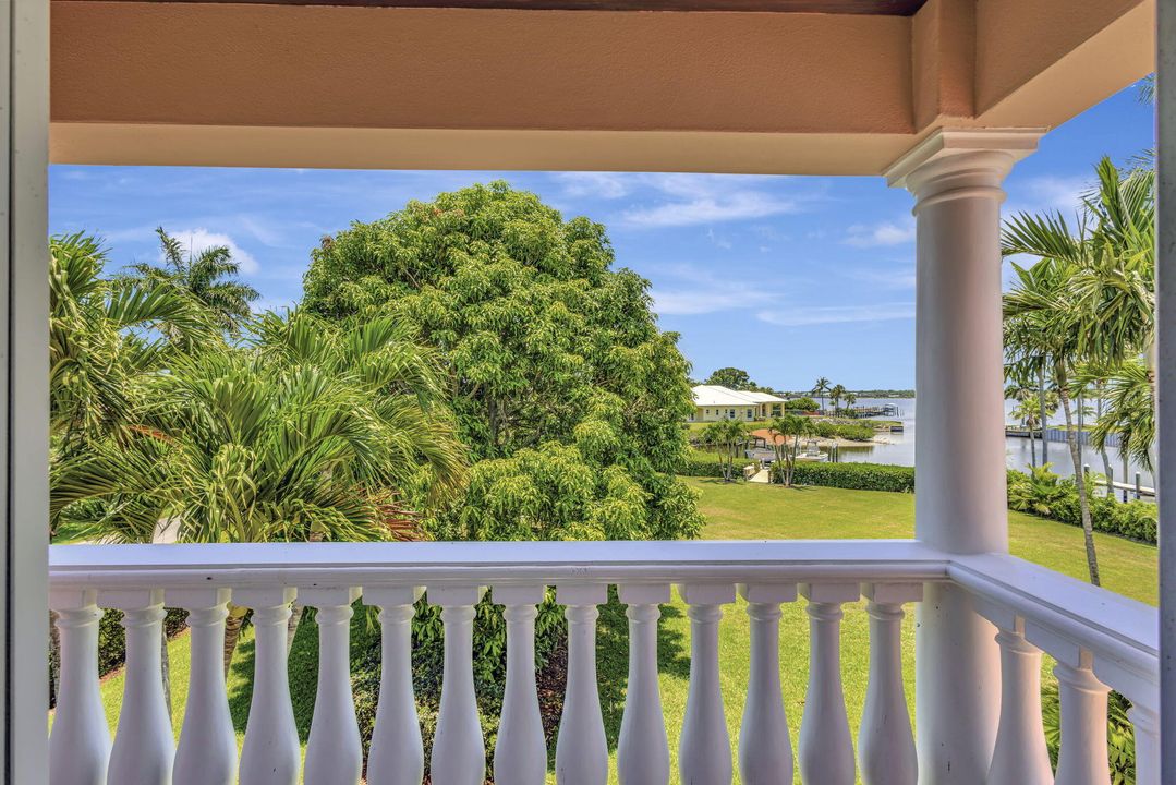 For Sale: $3,199,000 (5 beds, 3 baths, 4530 Square Feet)