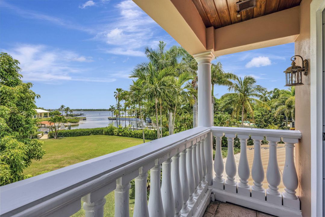 For Sale: $3,199,000 (5 beds, 3 baths, 4530 Square Feet)