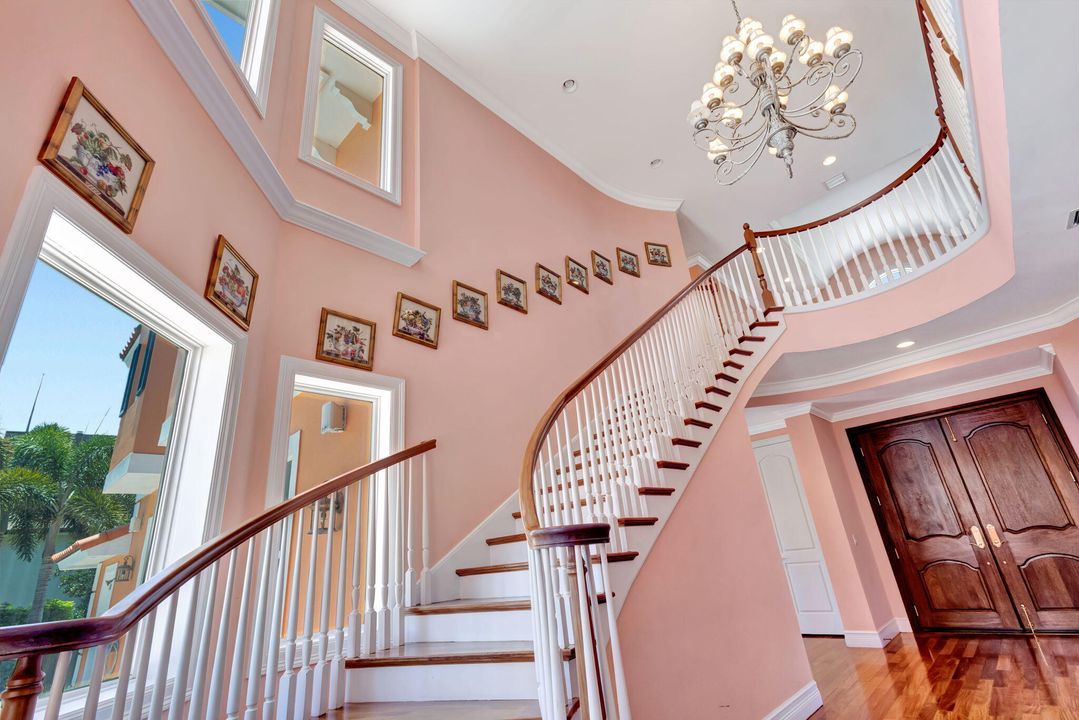 For Sale: $3,199,000 (5 beds, 3 baths, 4530 Square Feet)