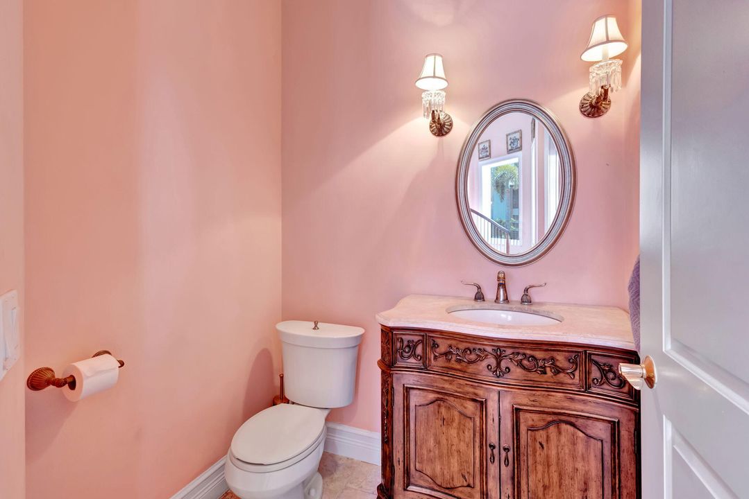 For Sale: $3,199,000 (5 beds, 3 baths, 4530 Square Feet)