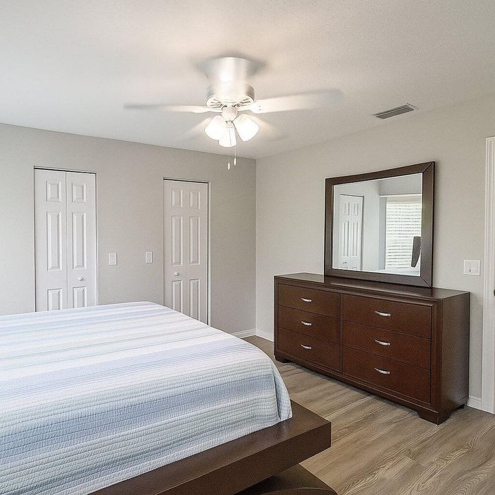 For Sale: $239,900 (2 beds, 2 baths, 1029 Square Feet)