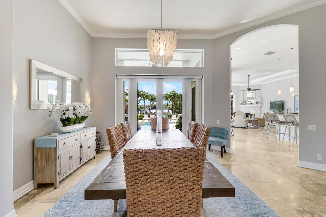 На продажу: $7,900,000 (5 спален, 3 ванн, 3753 Квадратных фут)