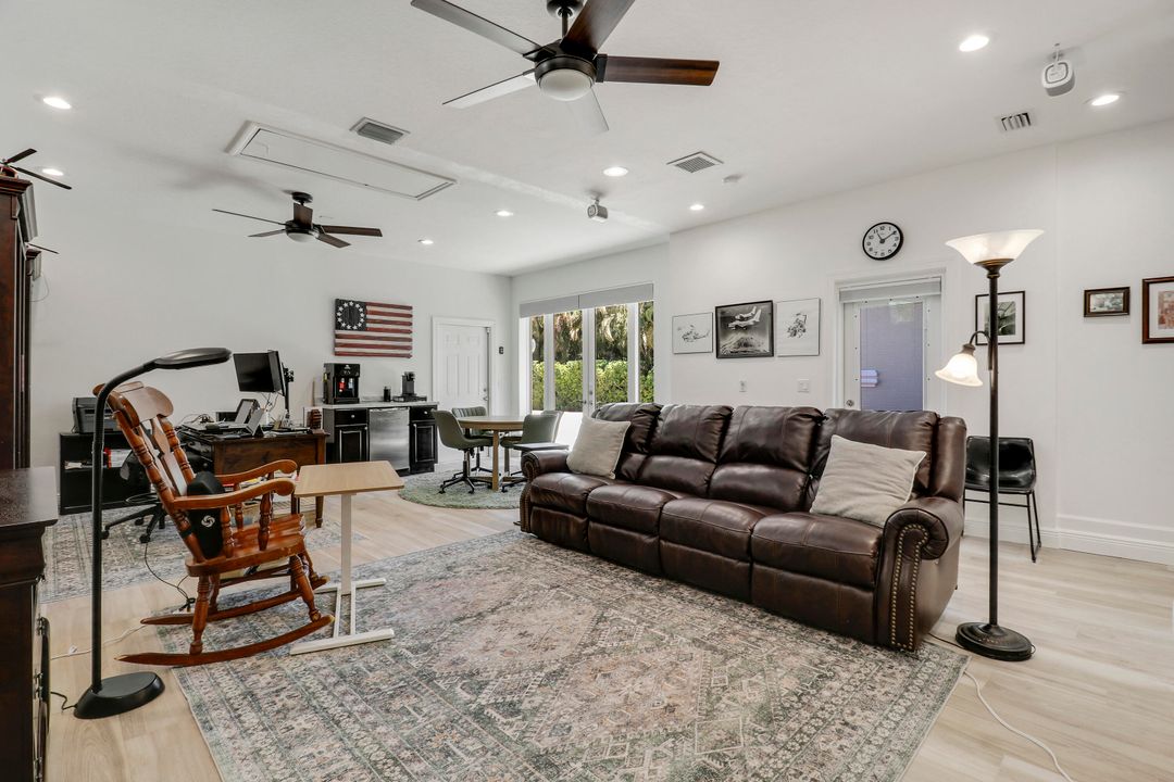 На продажу: $7,900,000 (5 спален, 3 ванн, 3753 Квадратных фут)