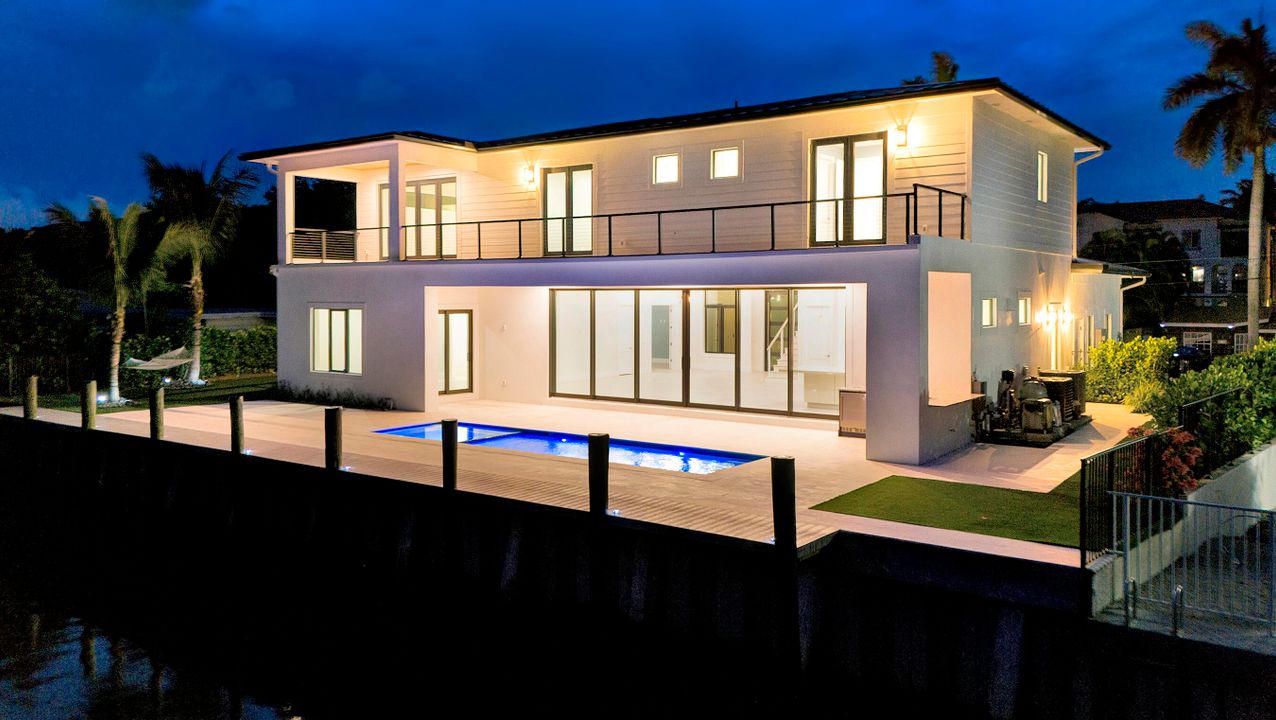 En Venta: $5,480,000 (5 camas, 7 baños, 4621 Pies cuadrados)