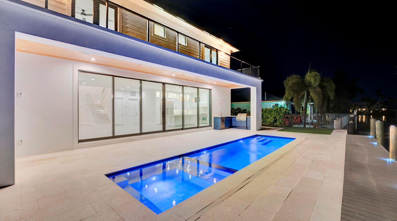 En Venta: $5,480,000 (5 camas, 7 baños, 4621 Pies cuadrados)