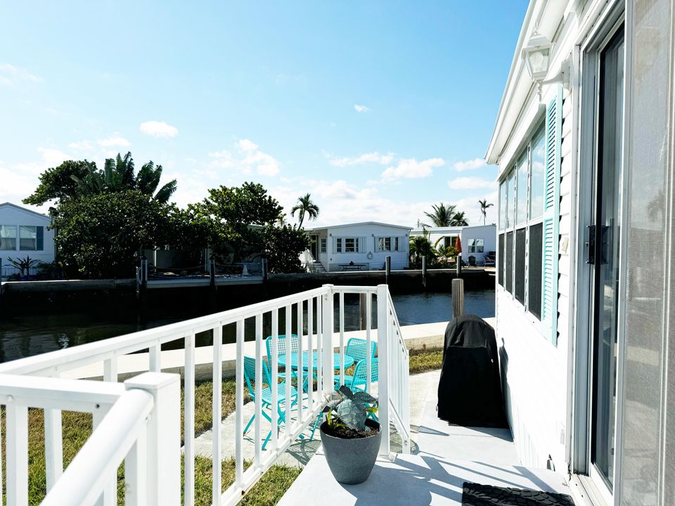 待售: $735,000 (2 贝兹, 1 浴室, 1032 平方英尺)