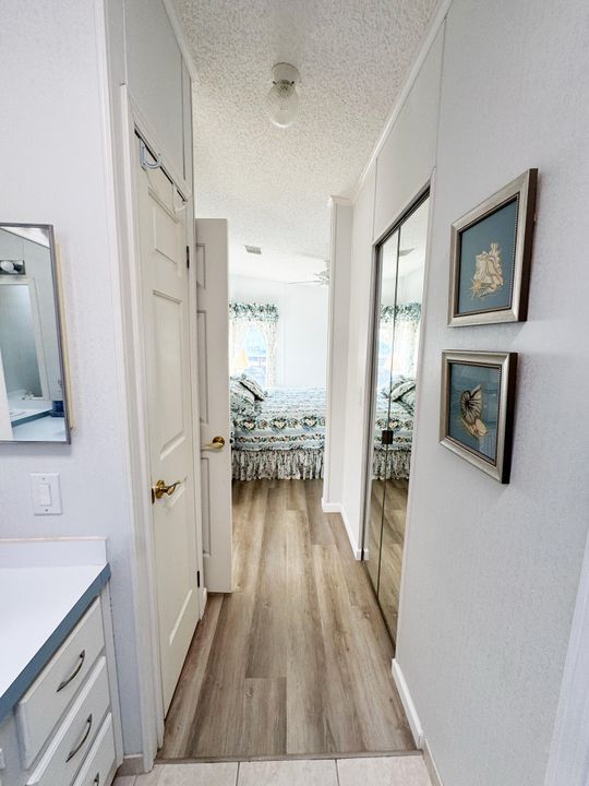 待售: $735,000 (2 贝兹, 1 浴室, 1032 平方英尺)