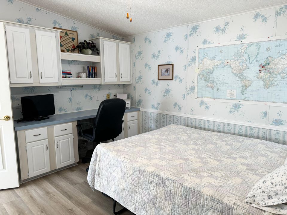 待售: $735,000 (2 贝兹, 1 浴室, 1032 平方英尺)