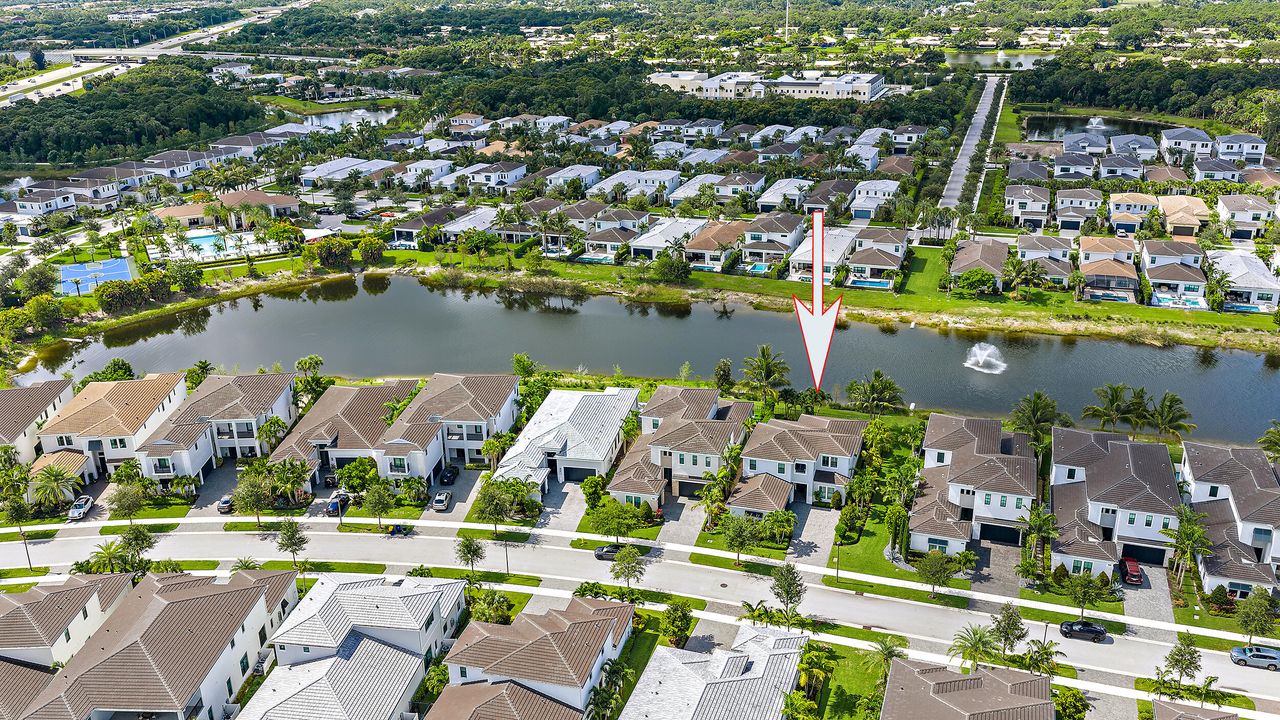 Active With Contract: $2,150,000 (4 beds, 5 baths, 3592 Square Feet)