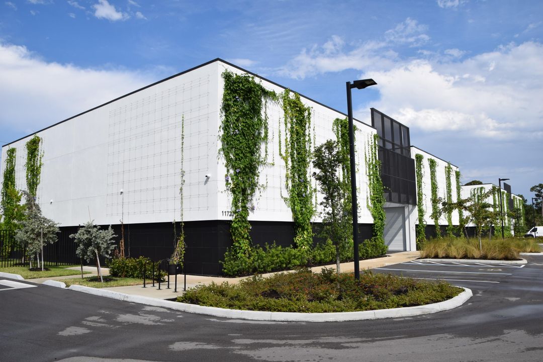 待售: $700,000 (0 贝兹, 0 浴室, 1709 平方英尺)