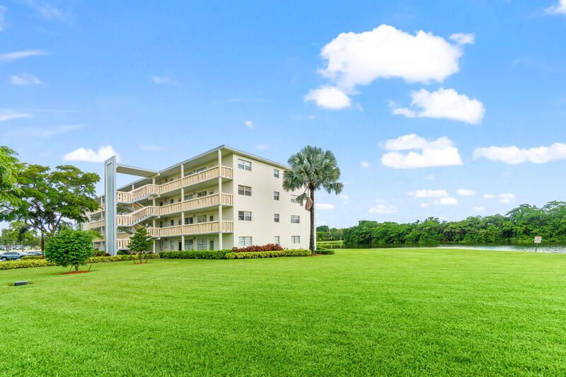 待售: $110,000 (2 贝兹, 1 浴室, 861 平方英尺)