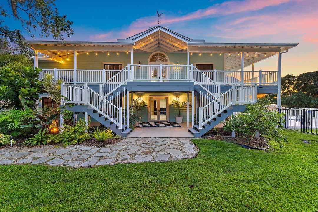 Activo con contrato: $1,390,000 (5 camas, 4 baños, 4483 Pies cuadrados)