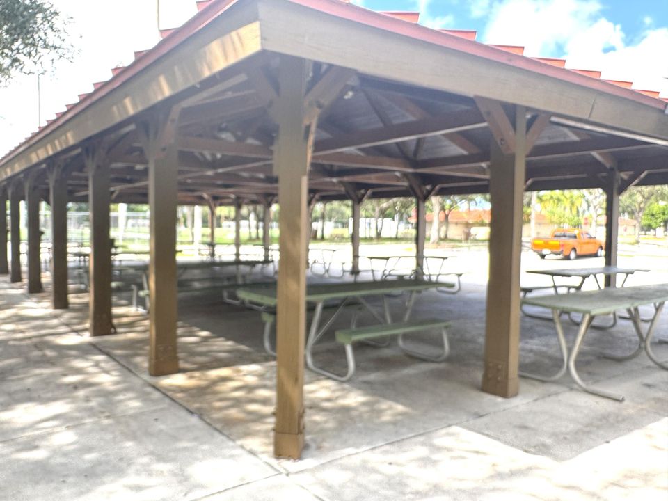 For Sale: $468,000 (3 beds, 2 baths, 1442 Square Feet)