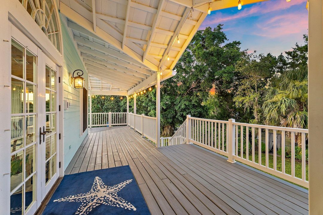 Activo con contrato: $1,390,000 (5 camas, 4 baños, 4483 Pies cuadrados)