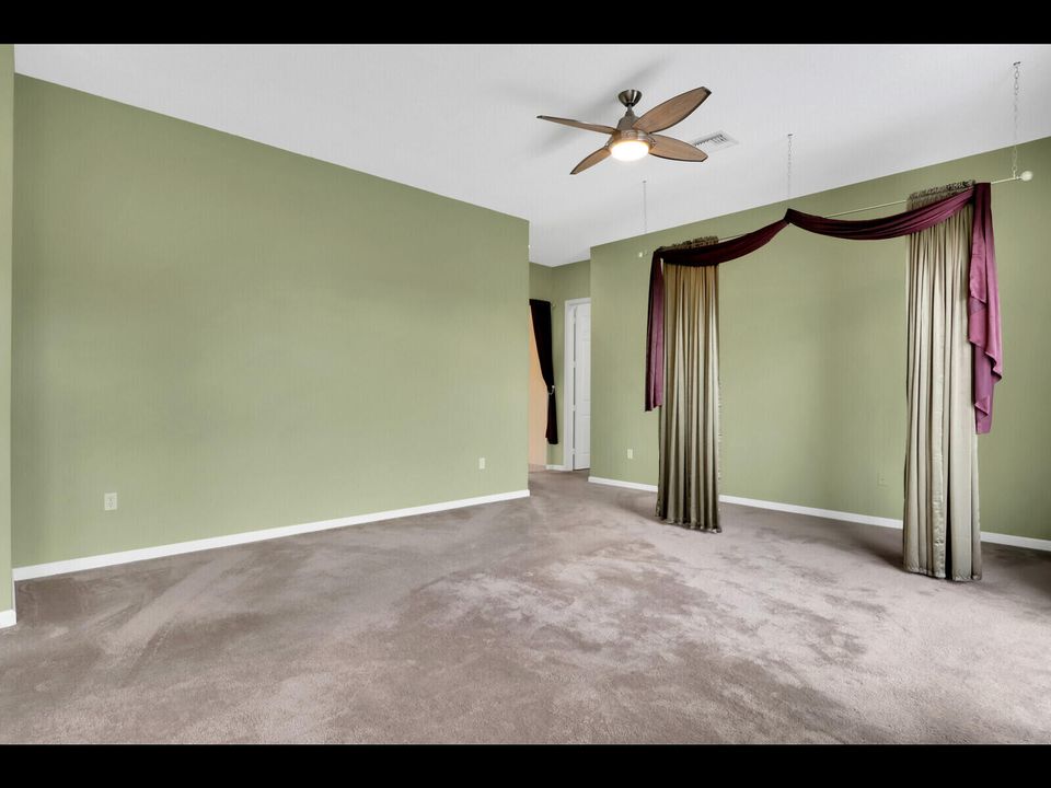 Под контрактом: $5,500 (6 спален, 4 ванн, 4017 Квадратных фут)