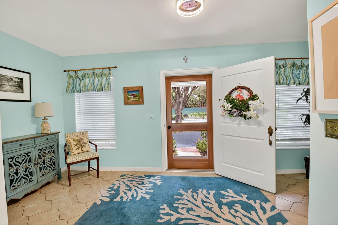 For Sale: $2,600,000 (4 beds, 2 baths, 2781 Square Feet)