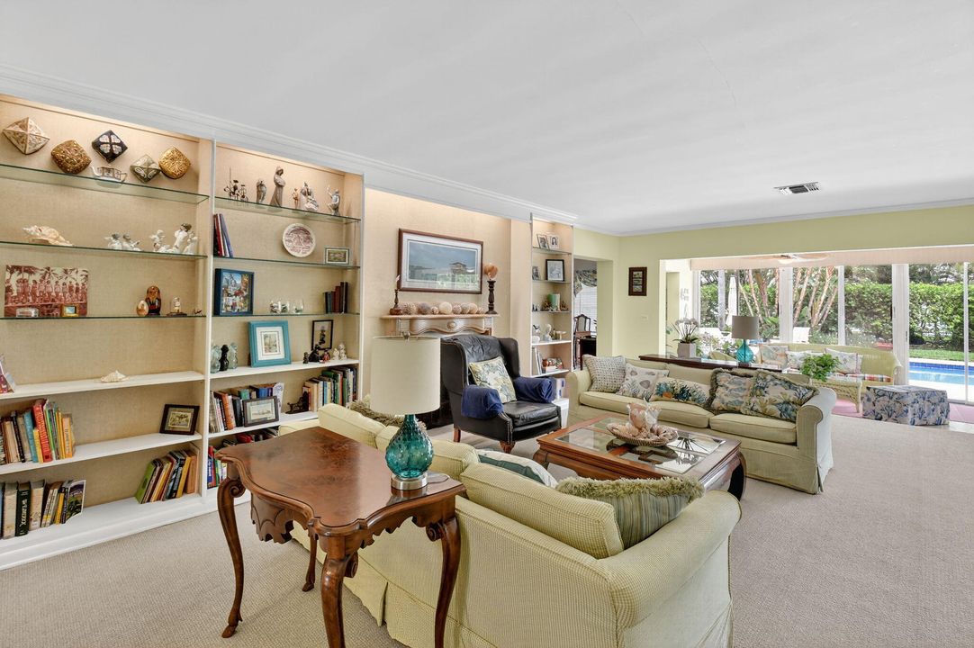 For Sale: $2,600,000 (4 beds, 2 baths, 2781 Square Feet)