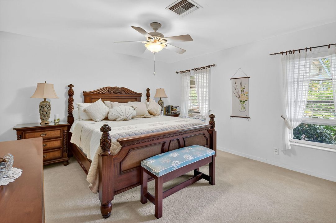 For Sale: $2,600,000 (4 beds, 2 baths, 2781 Square Feet)