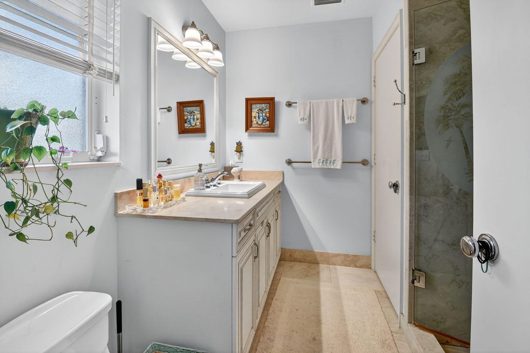 For Sale: $2,600,000 (4 beds, 2 baths, 2781 Square Feet)