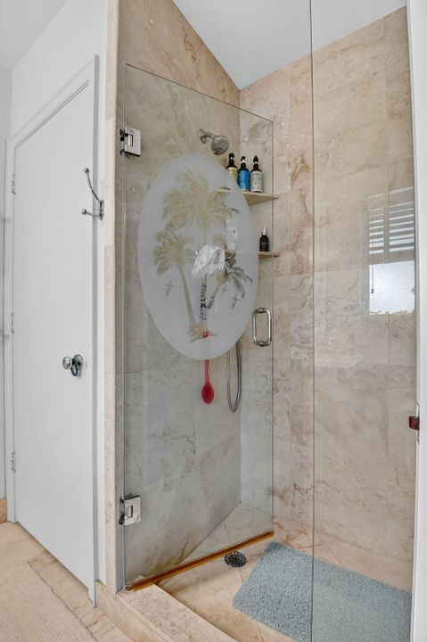 For Sale: $2,600,000 (4 beds, 2 baths, 2781 Square Feet)