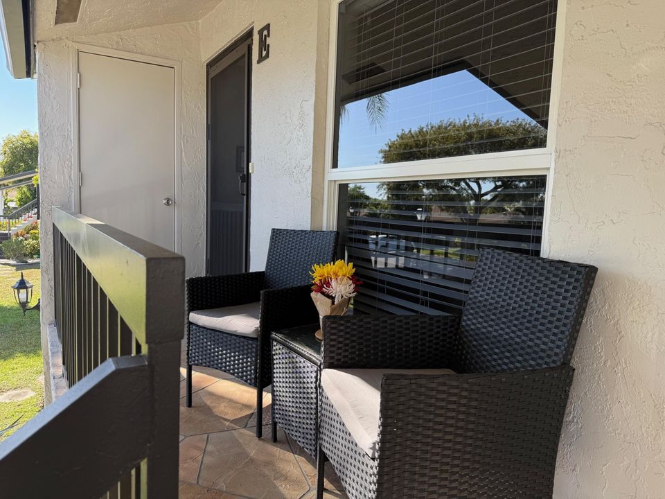 合同活跃: $3,500 (2 贝兹, 2 浴室, 1198 平方英尺)