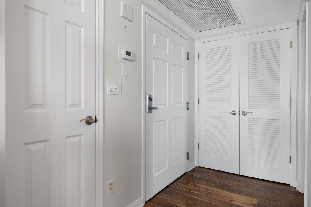 На продажу: $849,000 (2 спален, 2 ванн, 1112 Квадратных фут)